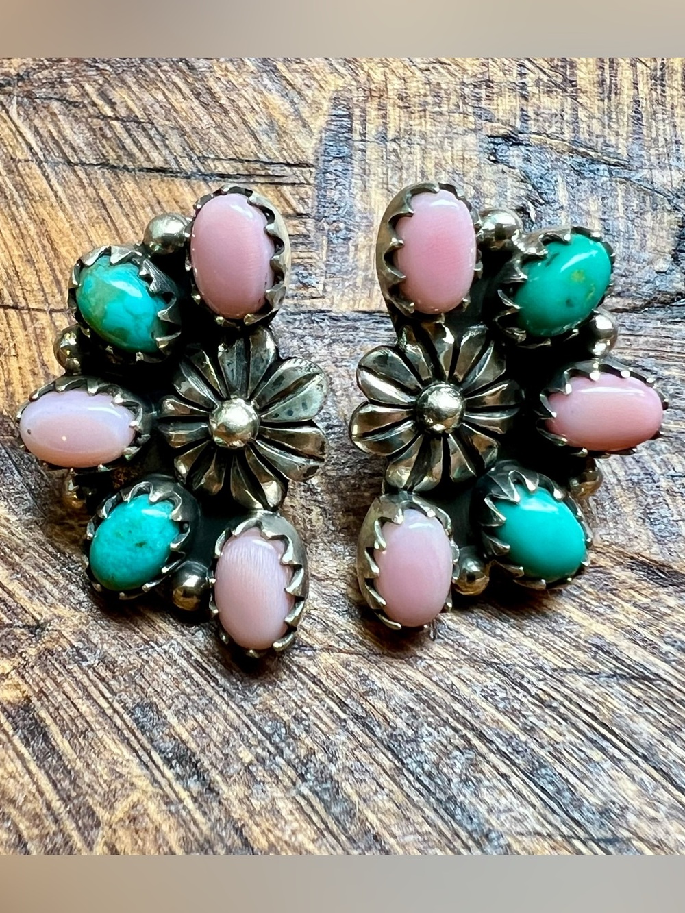 Sterling Silver Kingman Turquoise Pink Queen Conch Half Cluster Earrings